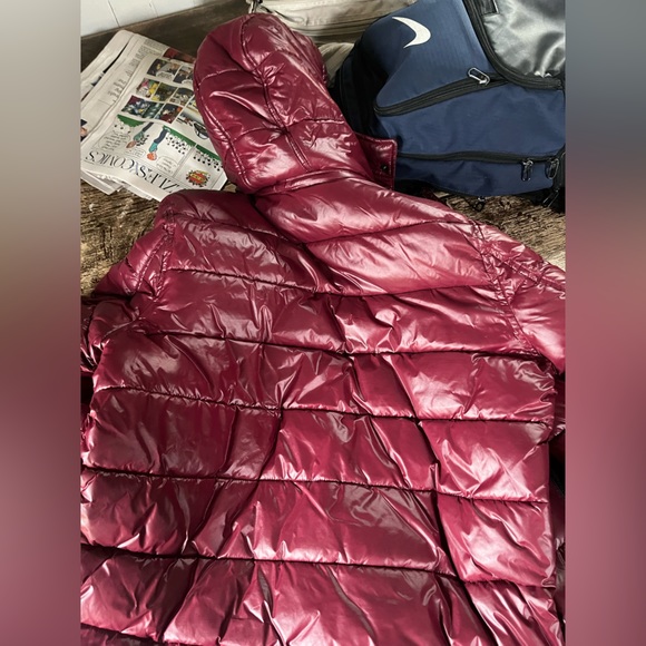 *Selling Guess Coat Size Medium 75* - Picture 5 of 5